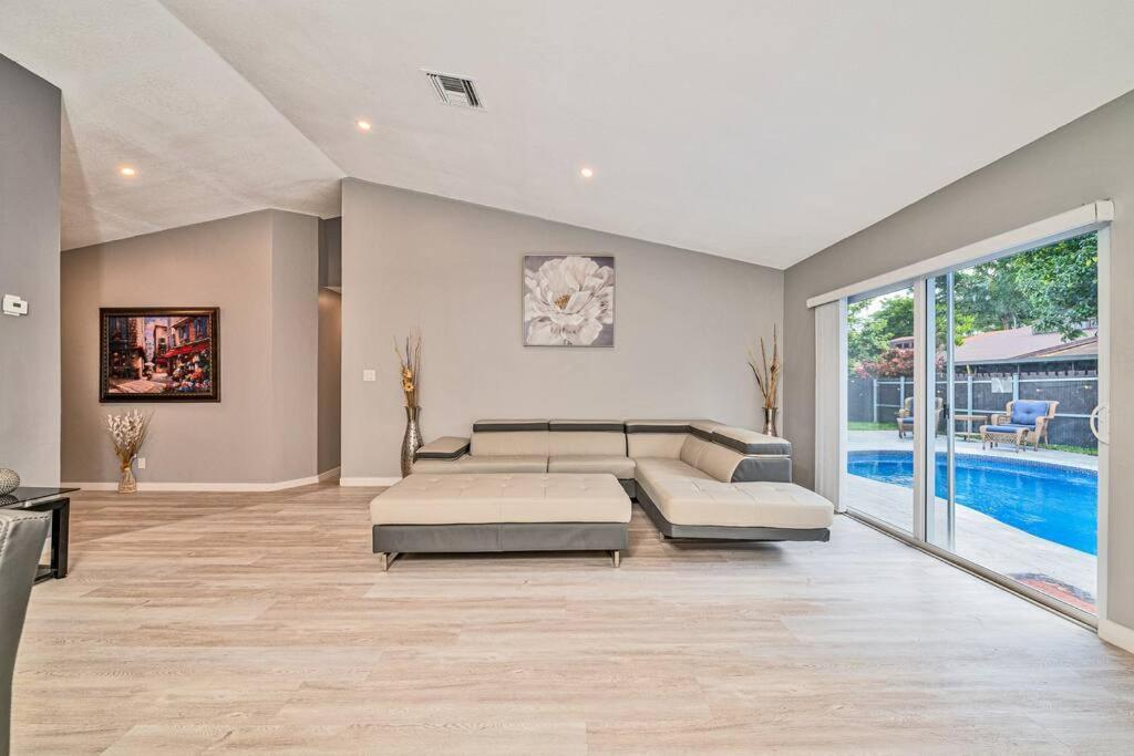 Spacious 4 Bedrooms, 2 Bathroom House With Pool Miramar Kültér fotó